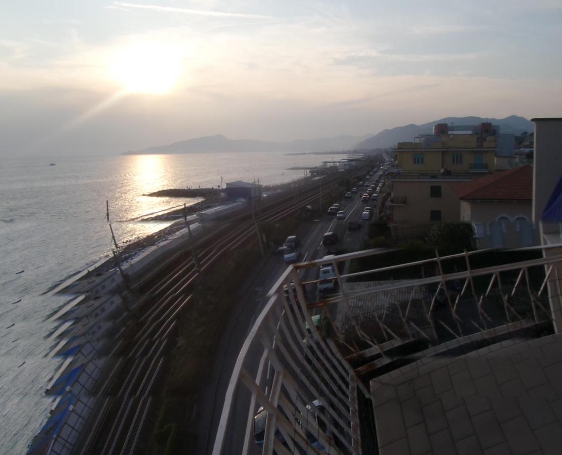 Apartmán Blue A'Mare Lavagna Exteriér fotografie